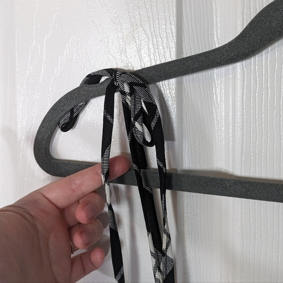 Preppy Tie-Shoulder Plaid‎ Mini Overall Skirt Dress from Forever 21 Size M - Picture 4 of 8